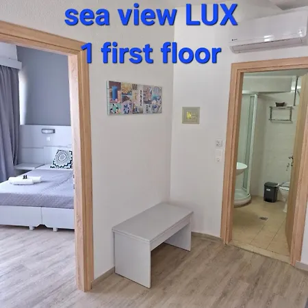 Blue Eyes Apartmanhotel 2*